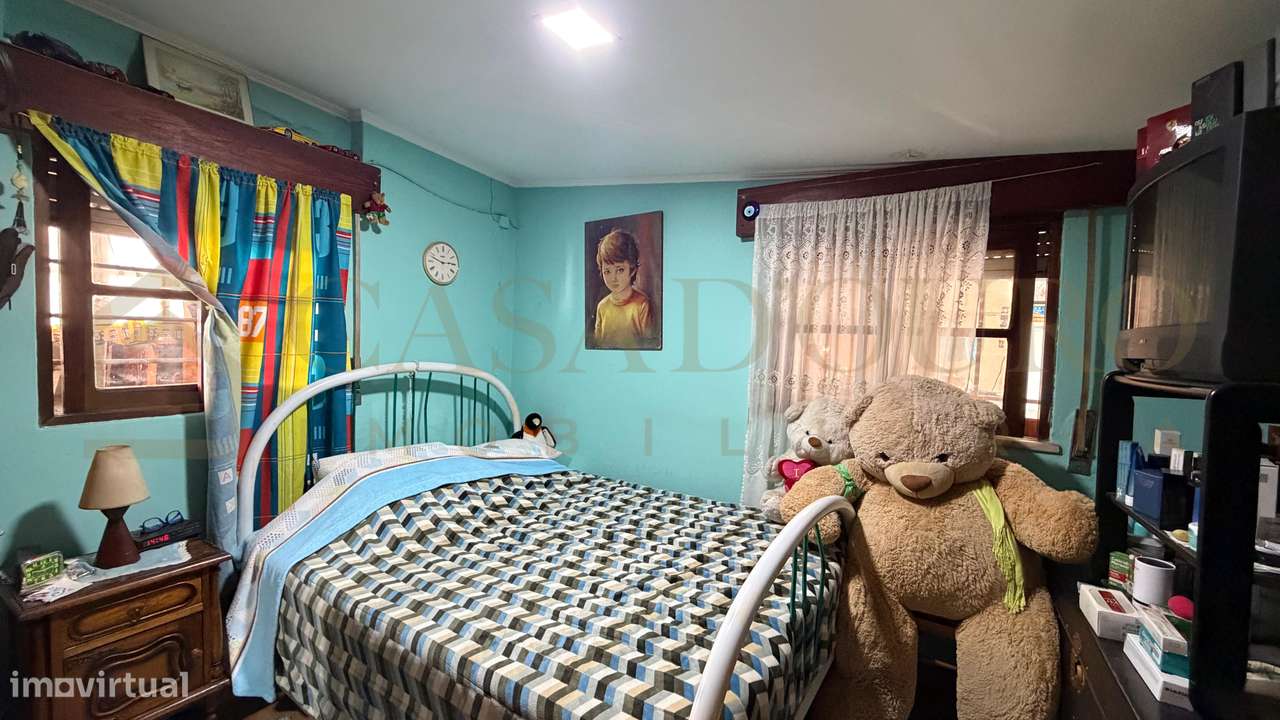 Moradia térrea T1+ 1 para renovação em Vilar do Paraíso - Grande imagem: 5/11