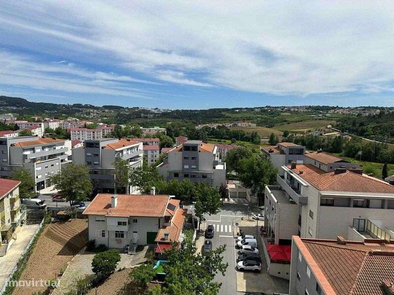 Apartamento T2 Arrendamento - Zona do Mantas, Vila Real - Grande imagem: 5/6