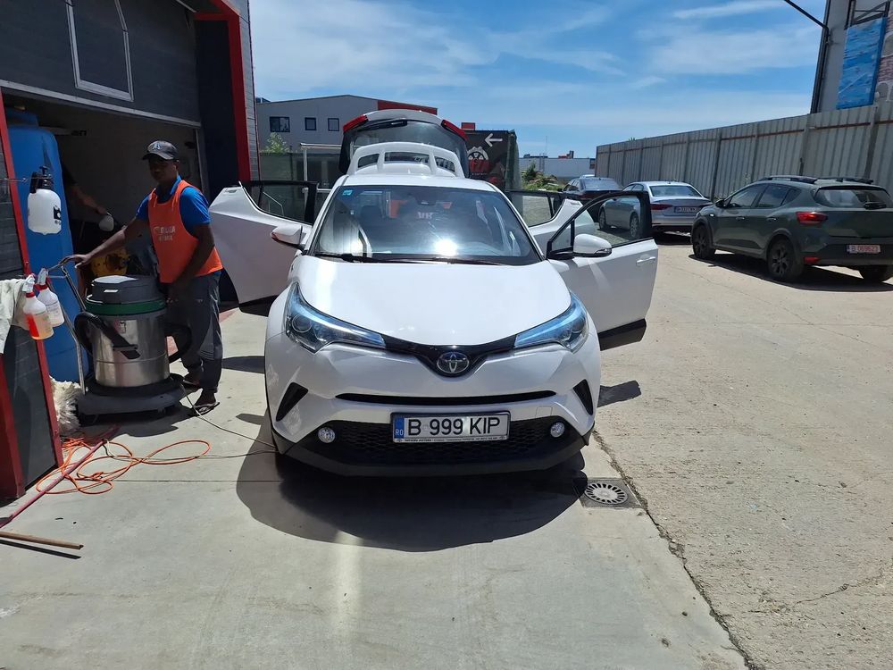Toyota C-HR 1.8 HSD 4x2 CVT C-enter 2019