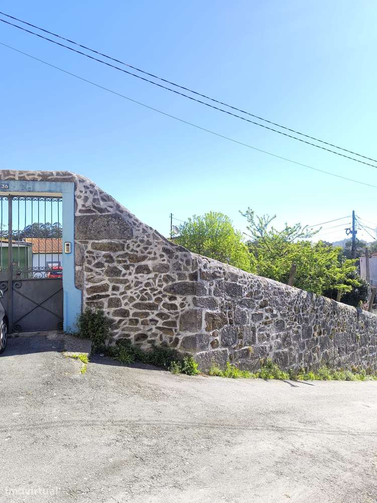 Quintinha com 4 Casas em Porto Campanhã-27