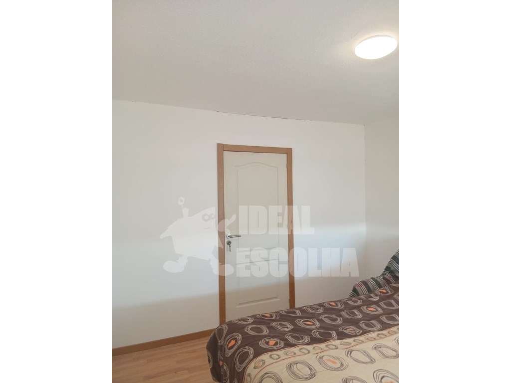 T2 - STº ANTÓNIO DOS CAVALEIROS 280 000€ - Grande imagem: 3/8