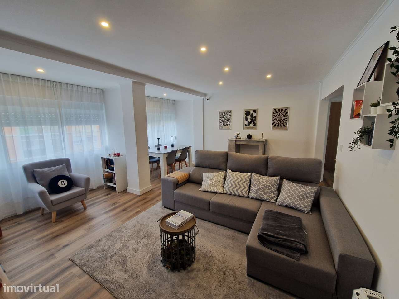 T2 Renovado e Mobilado | Despesas Incluídas | Venteira – Amadora - Grande imagem: 5/19