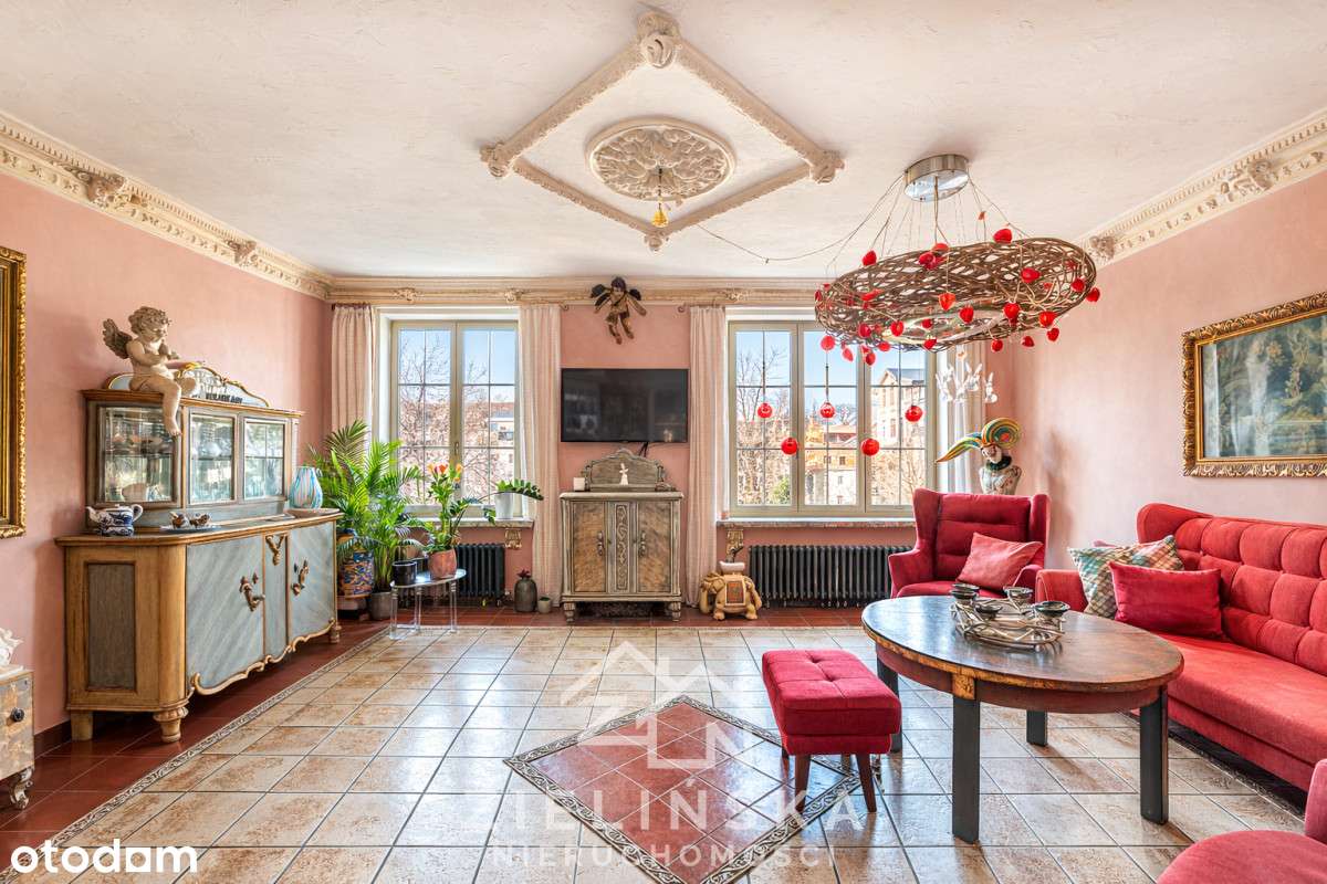 Klimatyczny dom w Orłowie | 194 m²|2 wejścia
