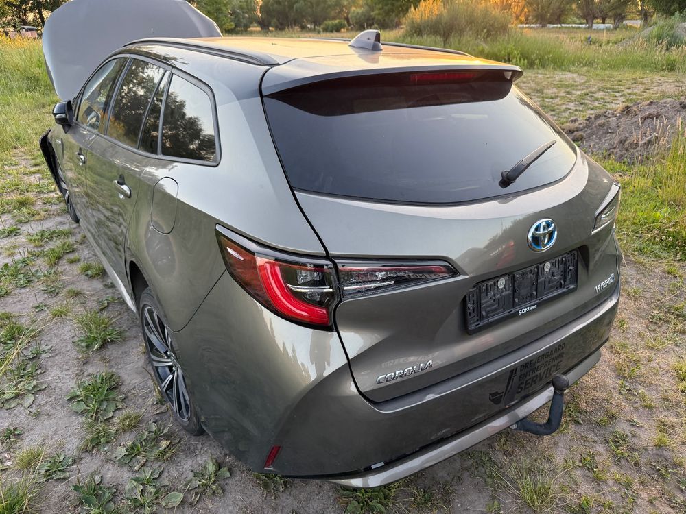 Toyota Corolla Seria E21 1.8 Club 2022