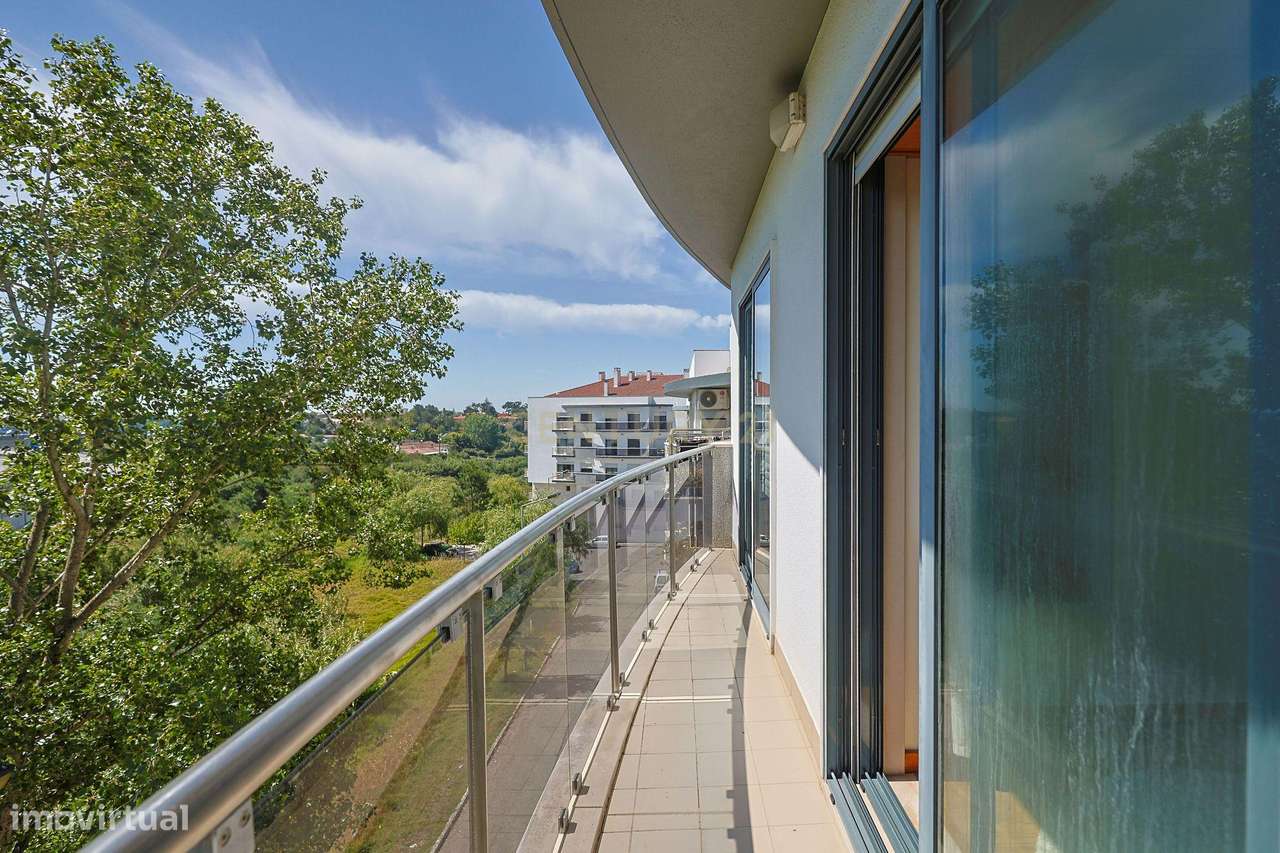 Apartamento T2, com Lugar de Parqueamento e Arrecadação, Quinta de São-18