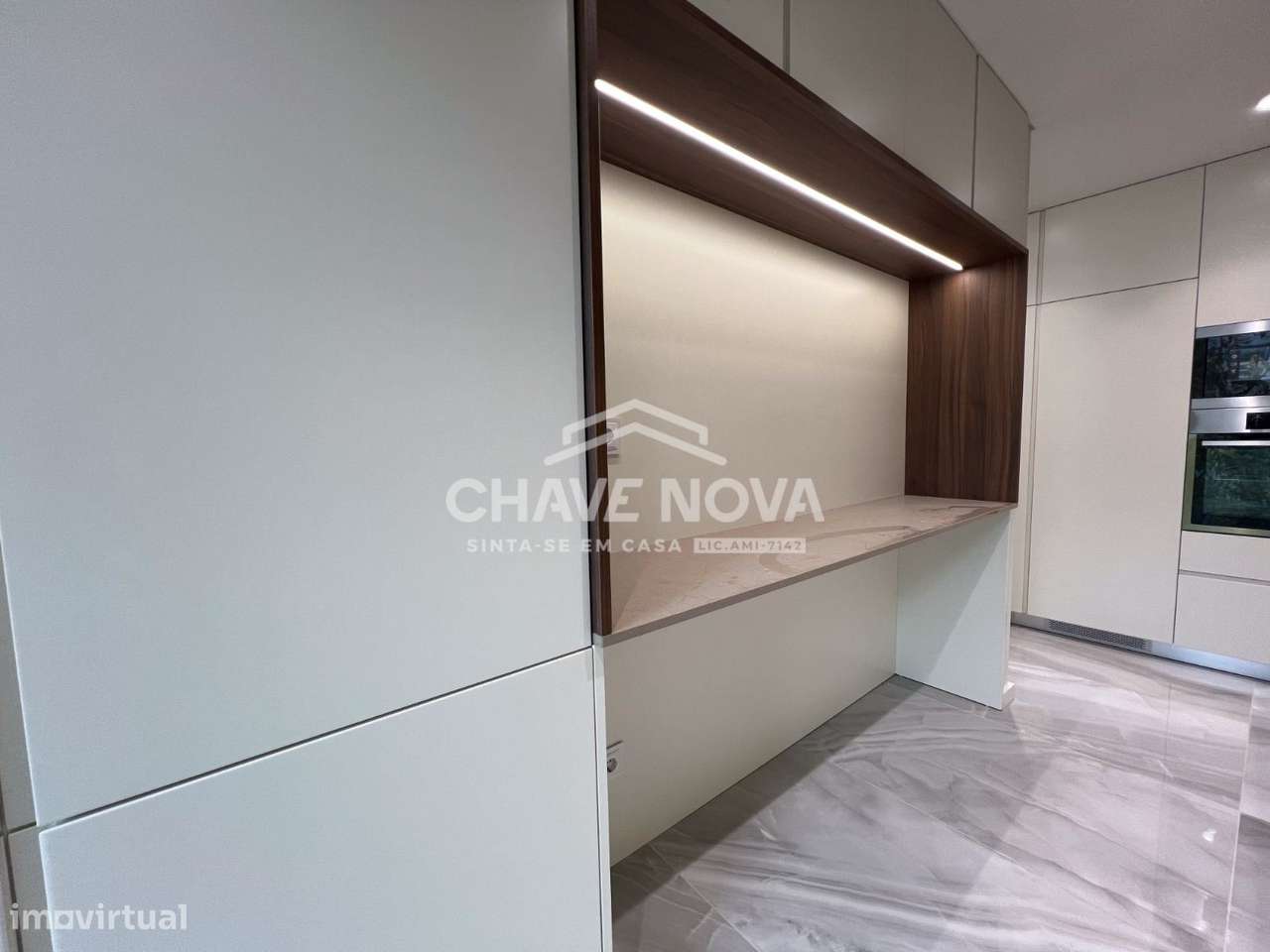 T3 Novo c/ 2 Lugares de Garagem Centro Gaia (Avª República) - Grande imagem: 2/21