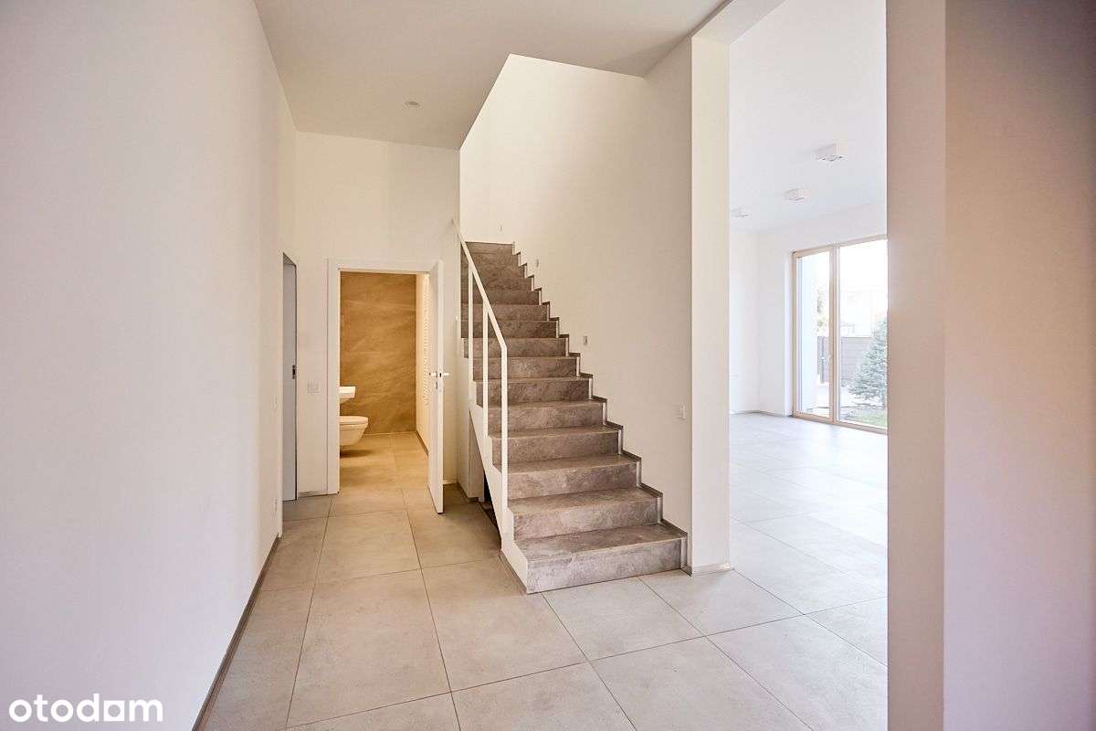 PRESTIŻOWY DOM W WYJĄTKOWEJ LOKALIZACJI WARSZAWY-7