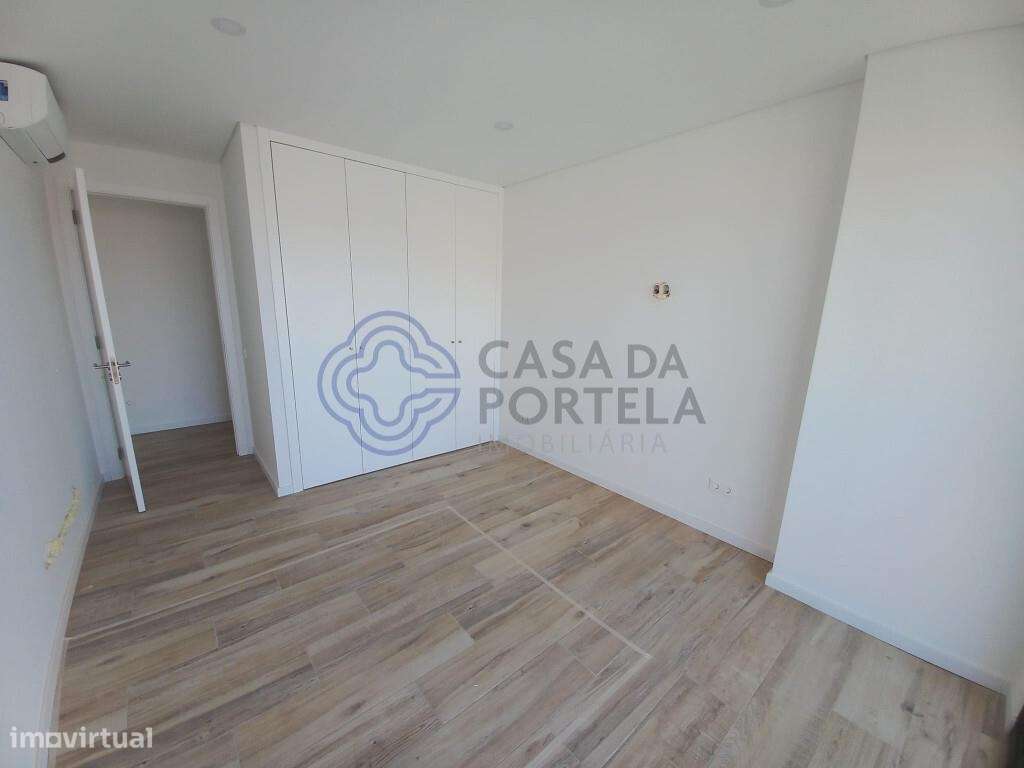 Apartamento T3 com piscina e parqueamento na Praia Supertubos, Peniche - Grande imagem: 5/30