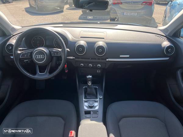 Audi A3 Sportback 30 TDI Sport - 14