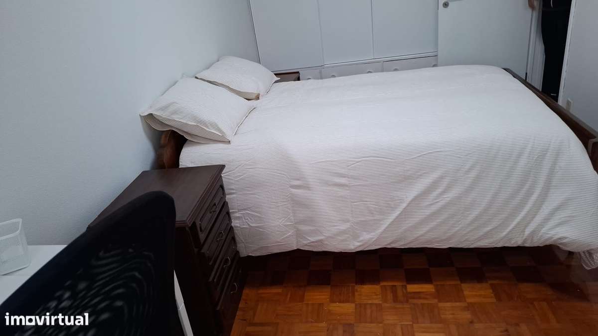 Quarto em Alfornelos-Amadora - Grande imagem: 4/9