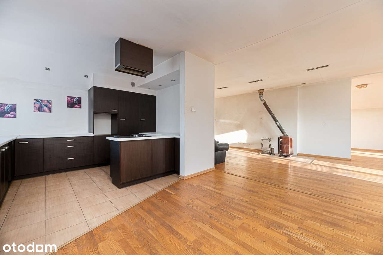 Piętrowy dom szuka właściciela!-dobrze zlokalizowany-w cichej okolicy!-12