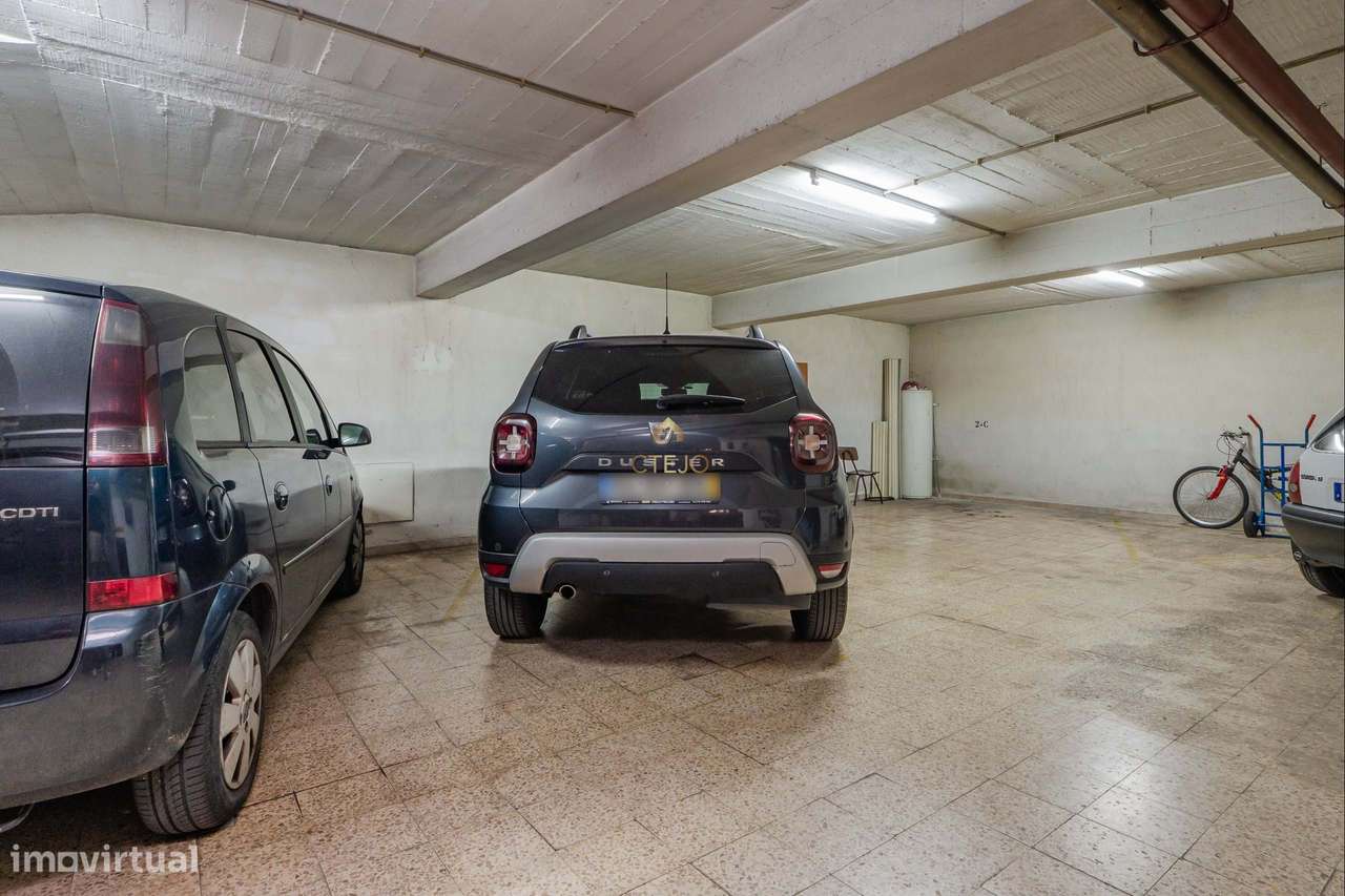 T3 com PARQUEAMENTO em Odivelas-20