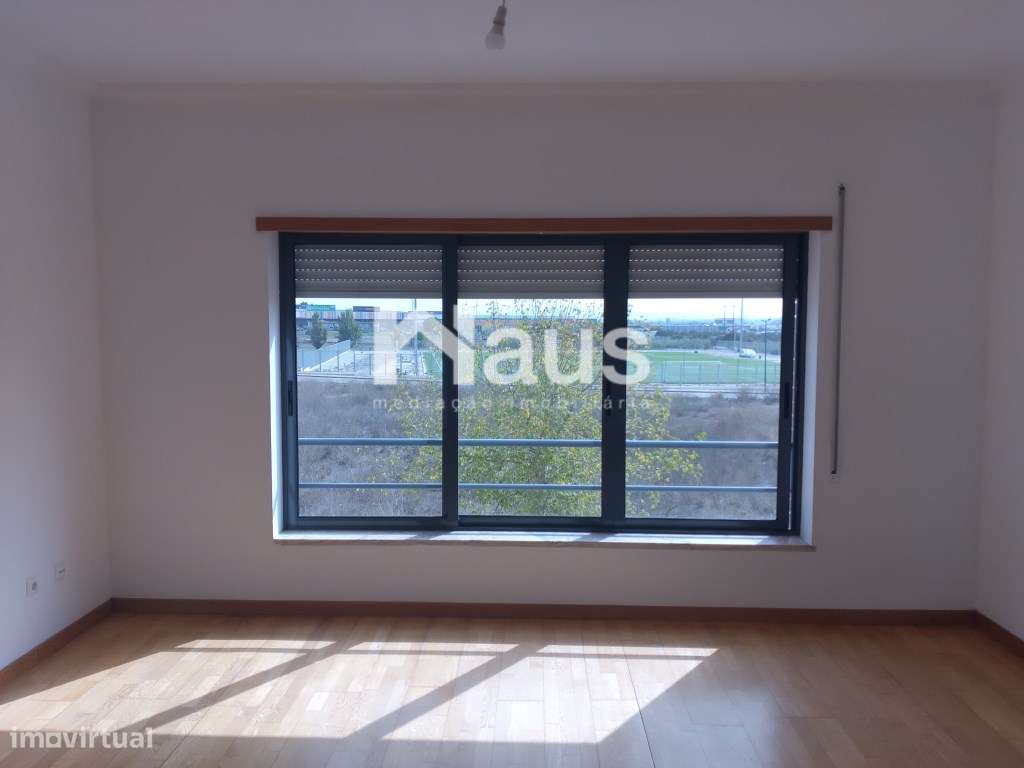 T3 com parqueamento e arrecadação-4