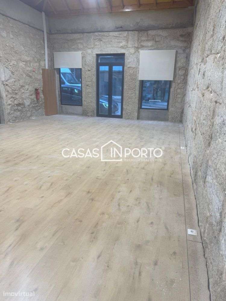 Loja de Charme no Centro do Porto - Ramada Alta - Grande imagem: 2/15