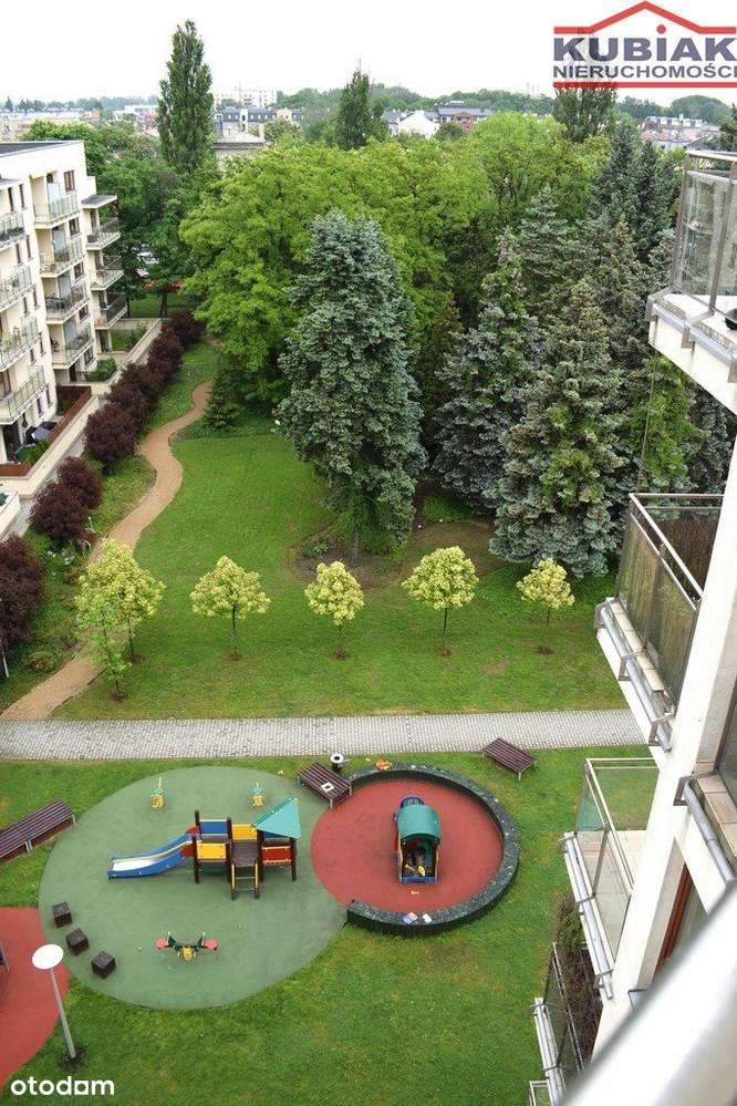 Pruszków centrum 2009r. po gen. remoncie Już Wolne-10