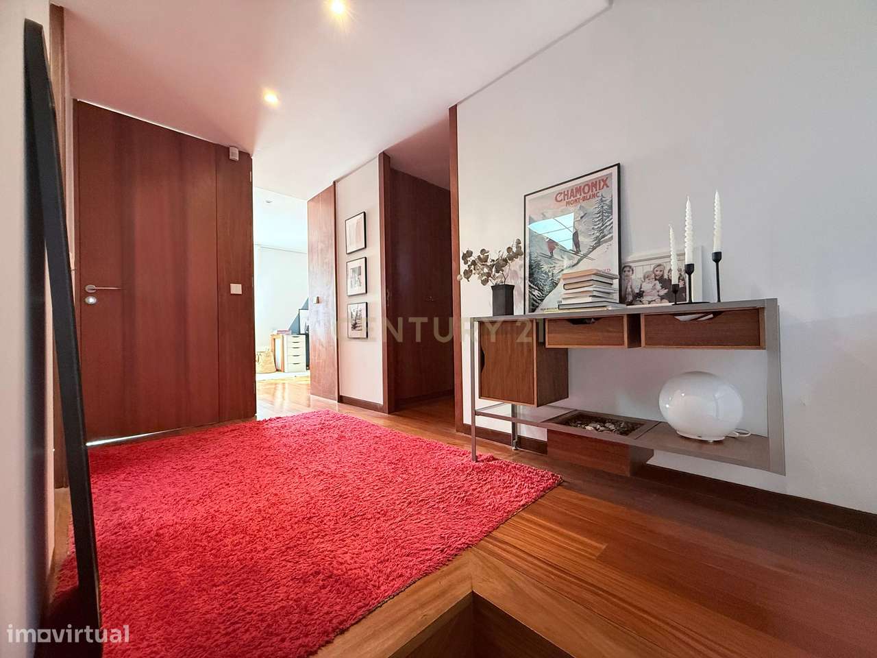 Moradia T3 com suite master, em condomínio de prestígio – Estrada Real-36