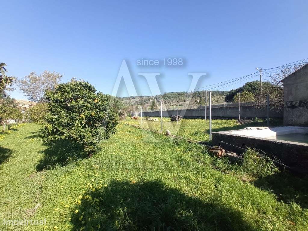 Quinta composta por moradia de dois pisos, com piscina, garagem e t...-6