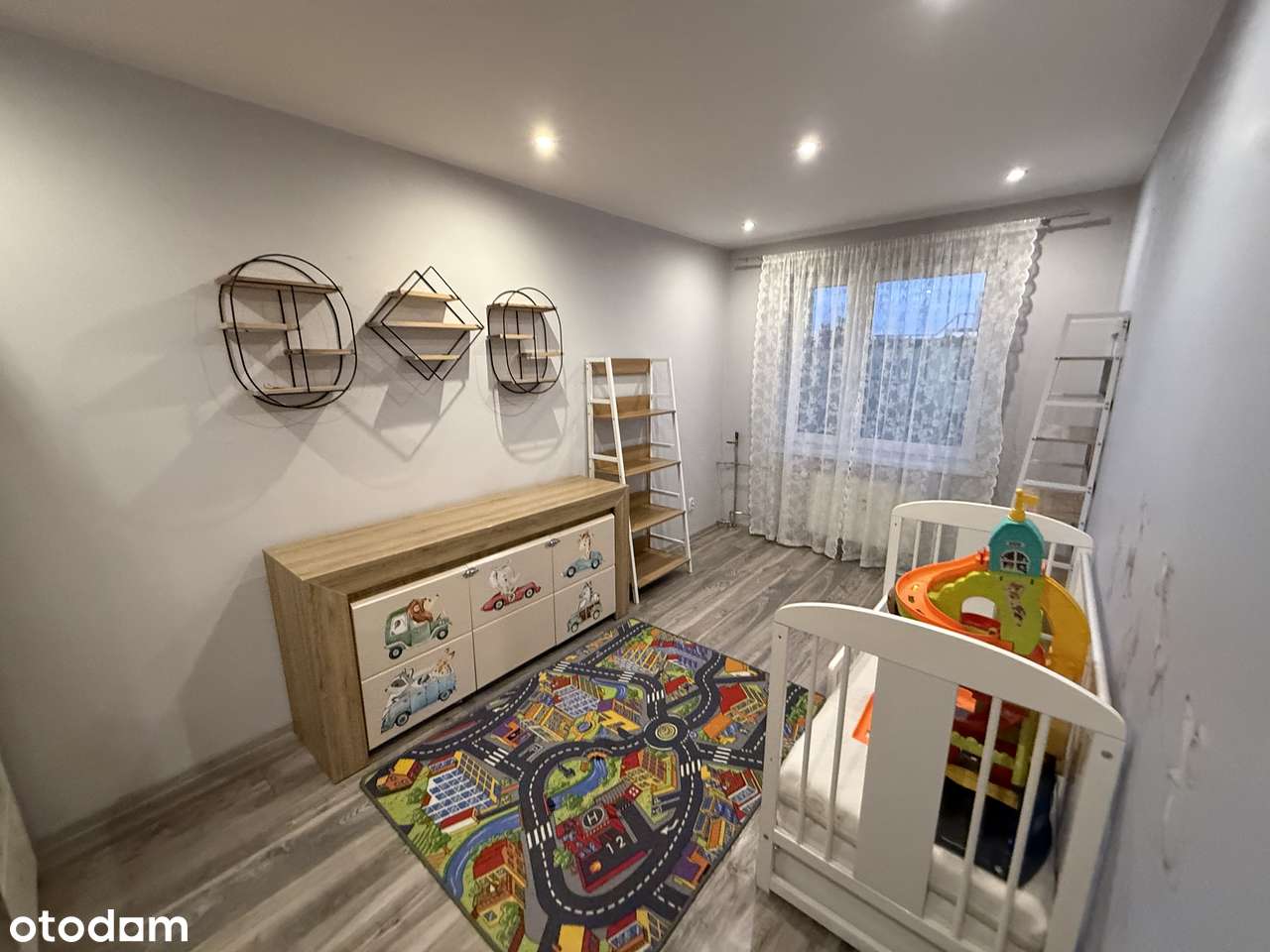 Mieszkanie WIREK OSIEDLOWA-8