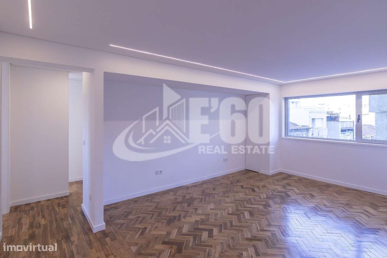 APARTAMENTO T4 CENTRO DO PORTO - Grande imagem: 4/21