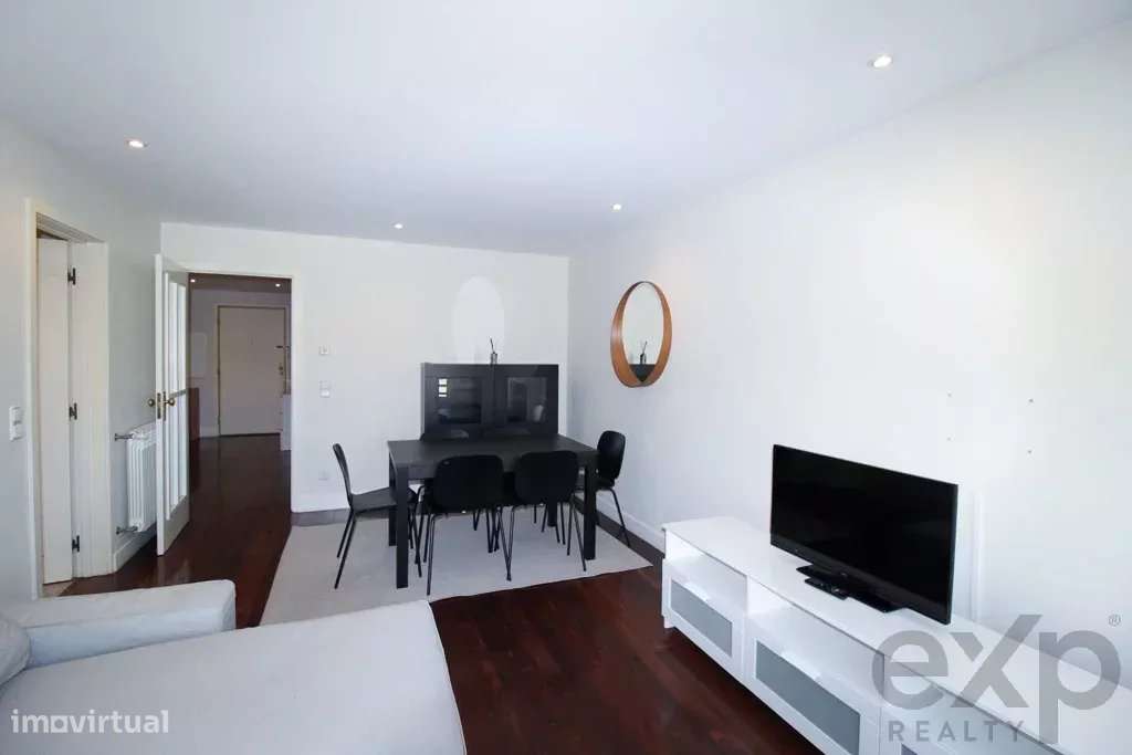 Excelente T2 para arrendamento a poucos metros da praia em Leça da Pal - Grande imagem: 2/26