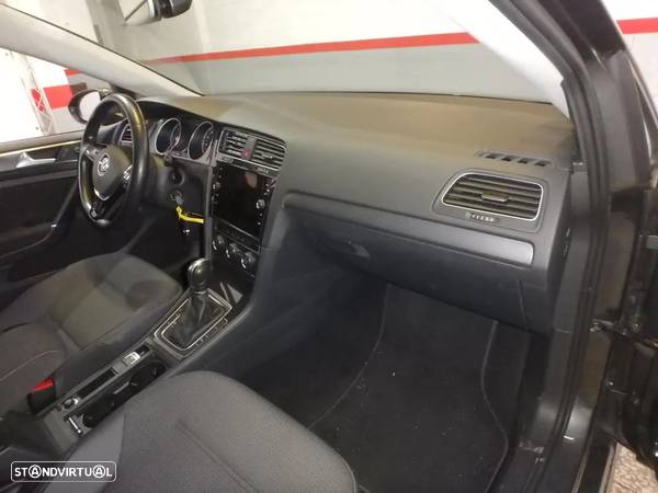 VW Golf Variant 1.6 TDi Confortline DSG - 8