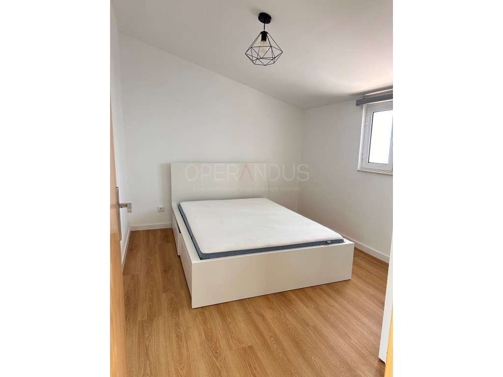 T2 Príncipe Real - Praça das Flores - Terraço-22