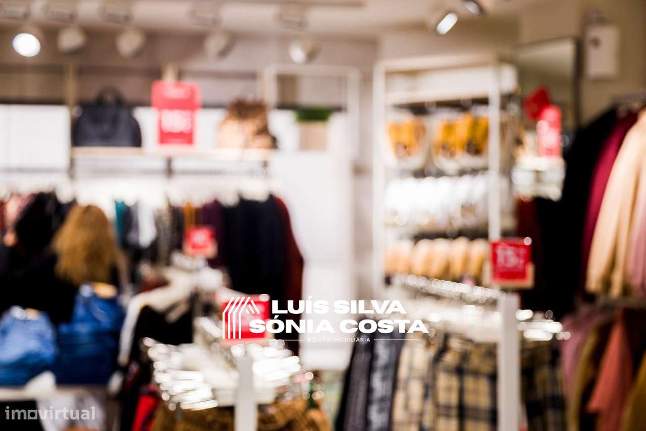 Loja com 186m2 por Apenas 99.000€ – Oportunidade com Elevado...-21