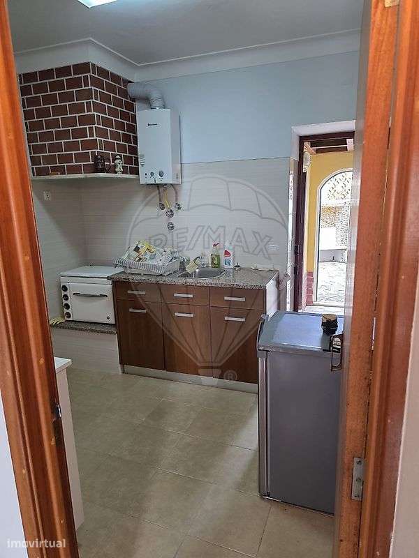 Moradia T2 para venda-21