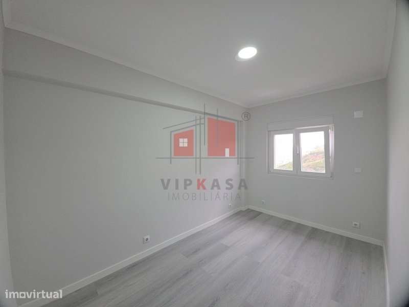 Apartamento T2 Remodelado-2