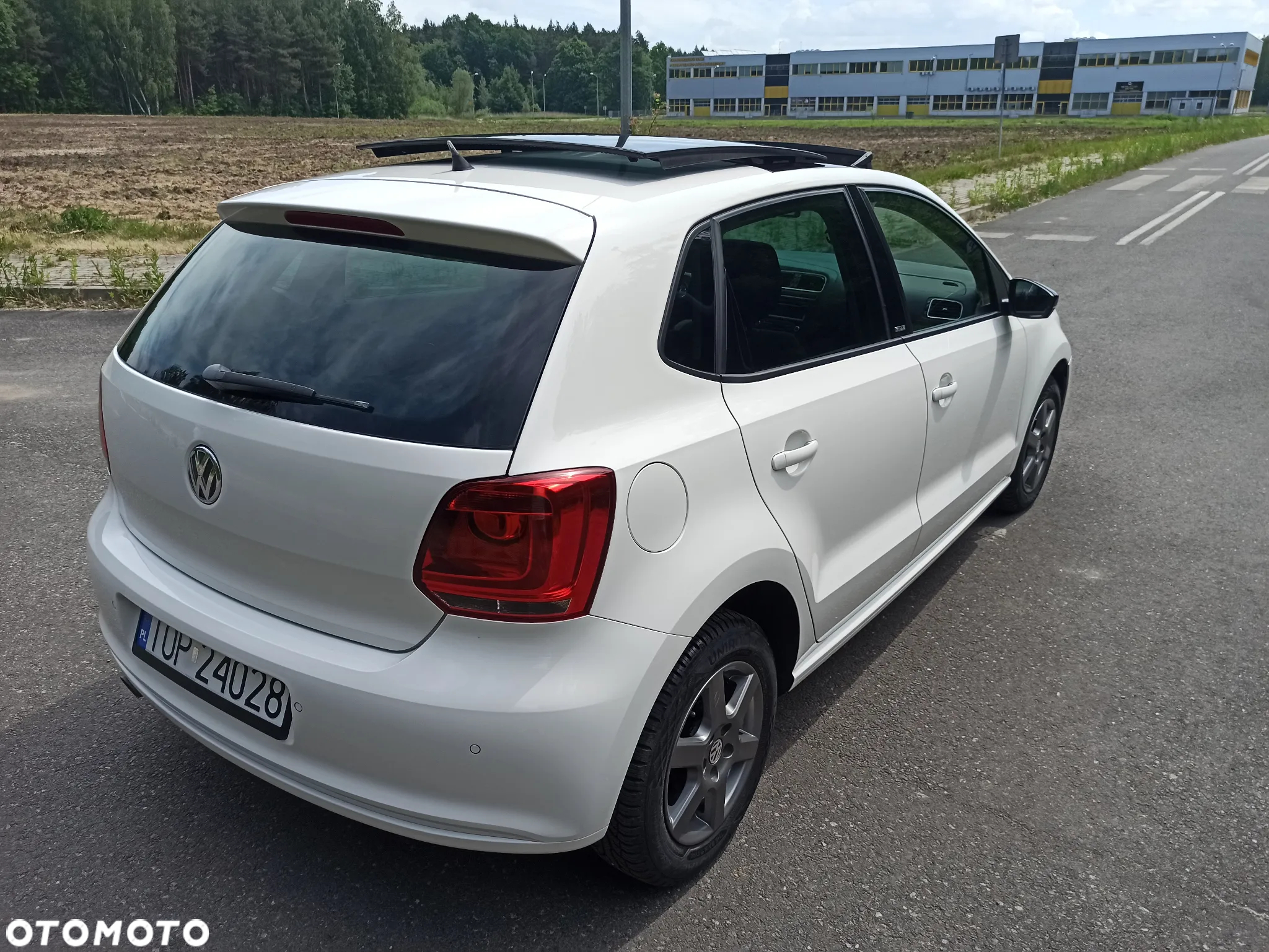 Volkswagen Polo 1.4 16V Trendline - 27