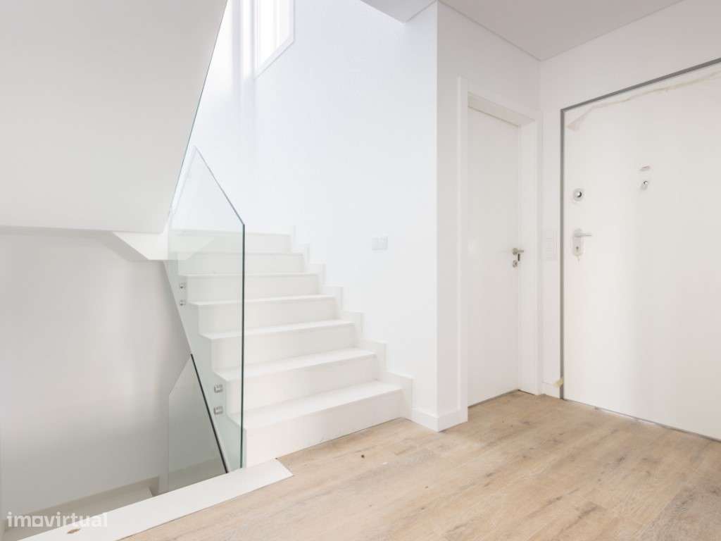 Moradia T4 Nova Com Piscina - Vale de Milhaços/Charneca Da Caparica - Grande imagem: 4/29