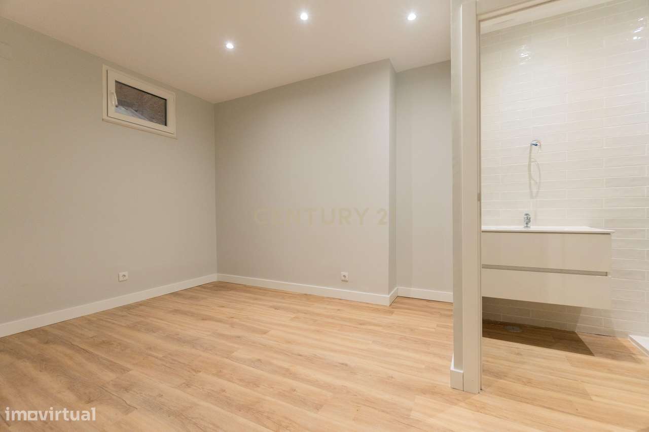 Prédio remodelado na Baixa de Setúbal – uma oportunidade única-24