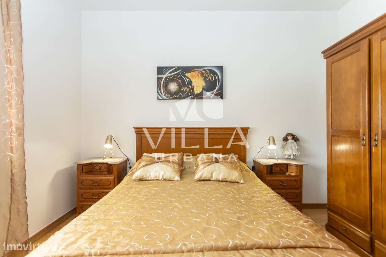 Moradia T3 +1 com Garagem localizada numa zona tranquila em Belverde-34