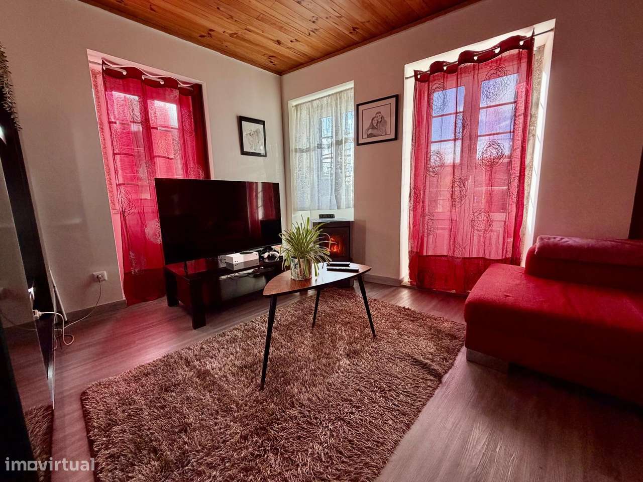 Moradia Típica da Beira-Alta em Pedra – Renovada | Bi-Familiar - Grande imagem: 4/25