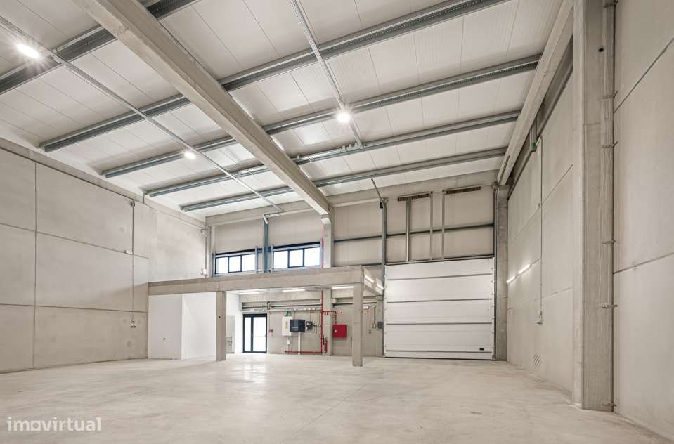 Armazém em rentabilidade à venda , Quinta de Matos-9