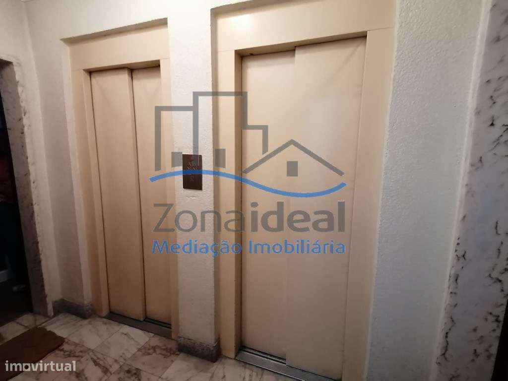 Apartamento T3 Duplex com parqueamento 2 carros - Alenquer-29