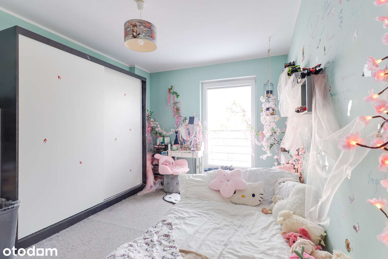 Przestronna nieruchomość w Dąbrowie przy ul. Granicznej-10