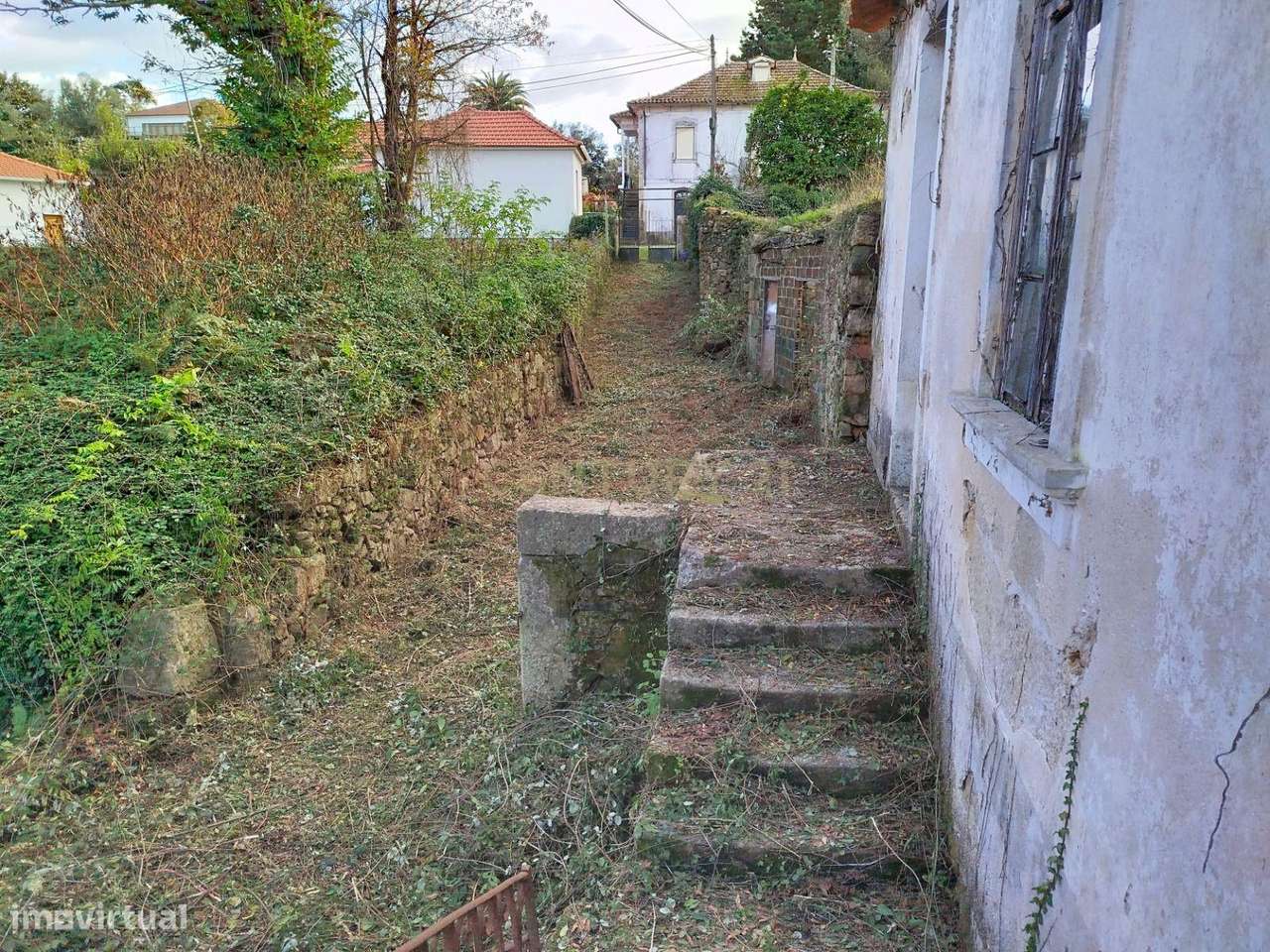 Ruina em Fontoura, Valença - Oportunidade Única!-9