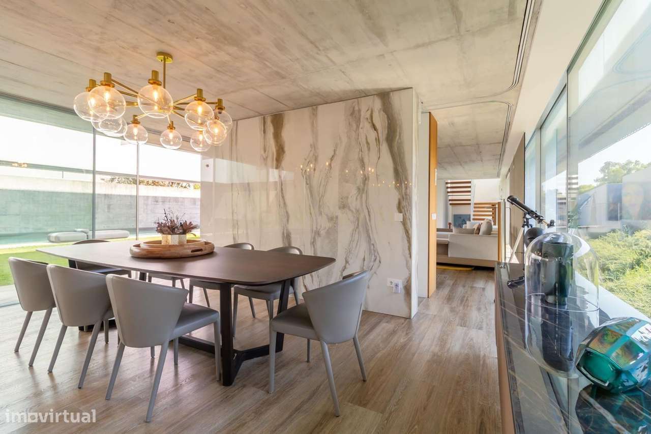 Moradia Exclusiva T4 em Carnaxide -  Oeiras - Grande imagem: 5/43