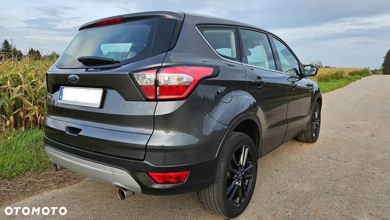 Ford Kuga - 23