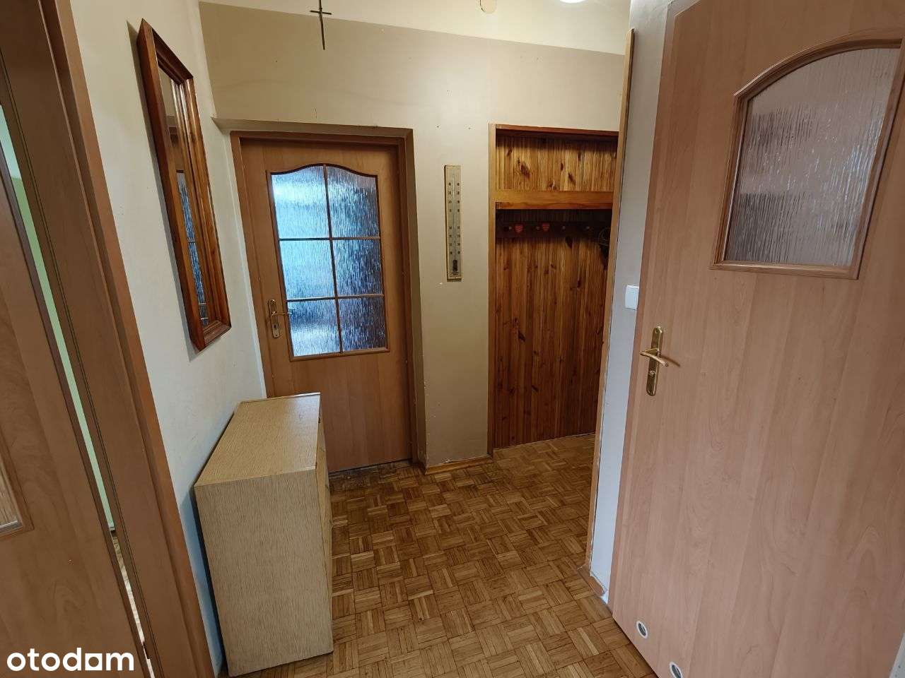 Centrum ul. Żeromskiego , dwa pokoje , 1 piętro ,-9