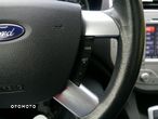 Ford Kuga - 31