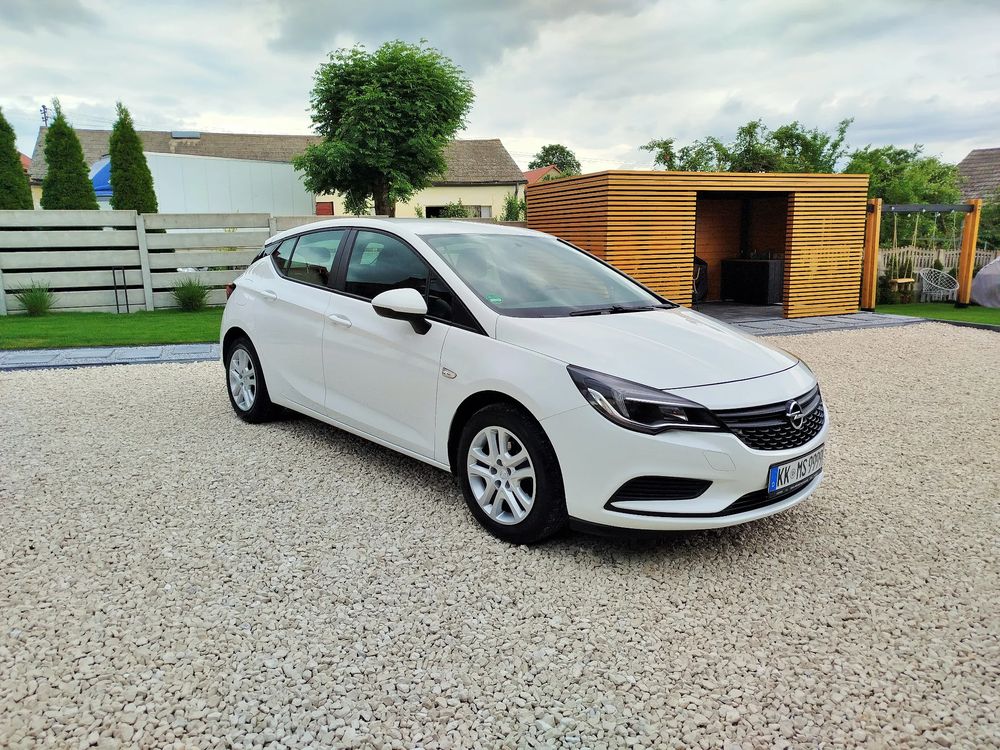 Opel Astra K 1.0 Turbo Start/Stop 120 Jahre 2017
