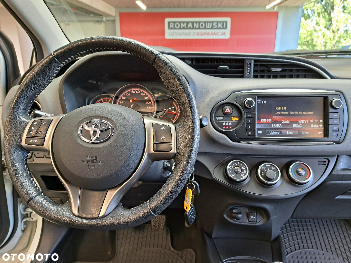 Toyota Yaris - 18