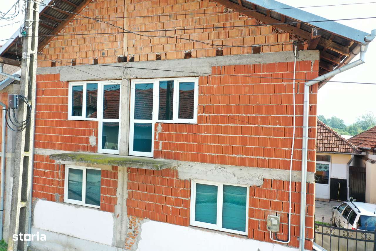 Casa cu 5 camere în Totoreni langa Beius - Imagine principală: 3/20