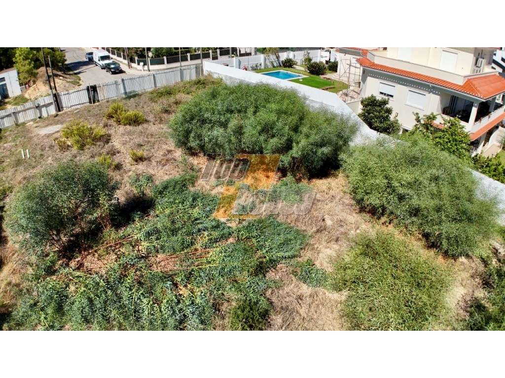 Oportunidade Única na Marisol: Terreno Urbano com 1.000 m²-6