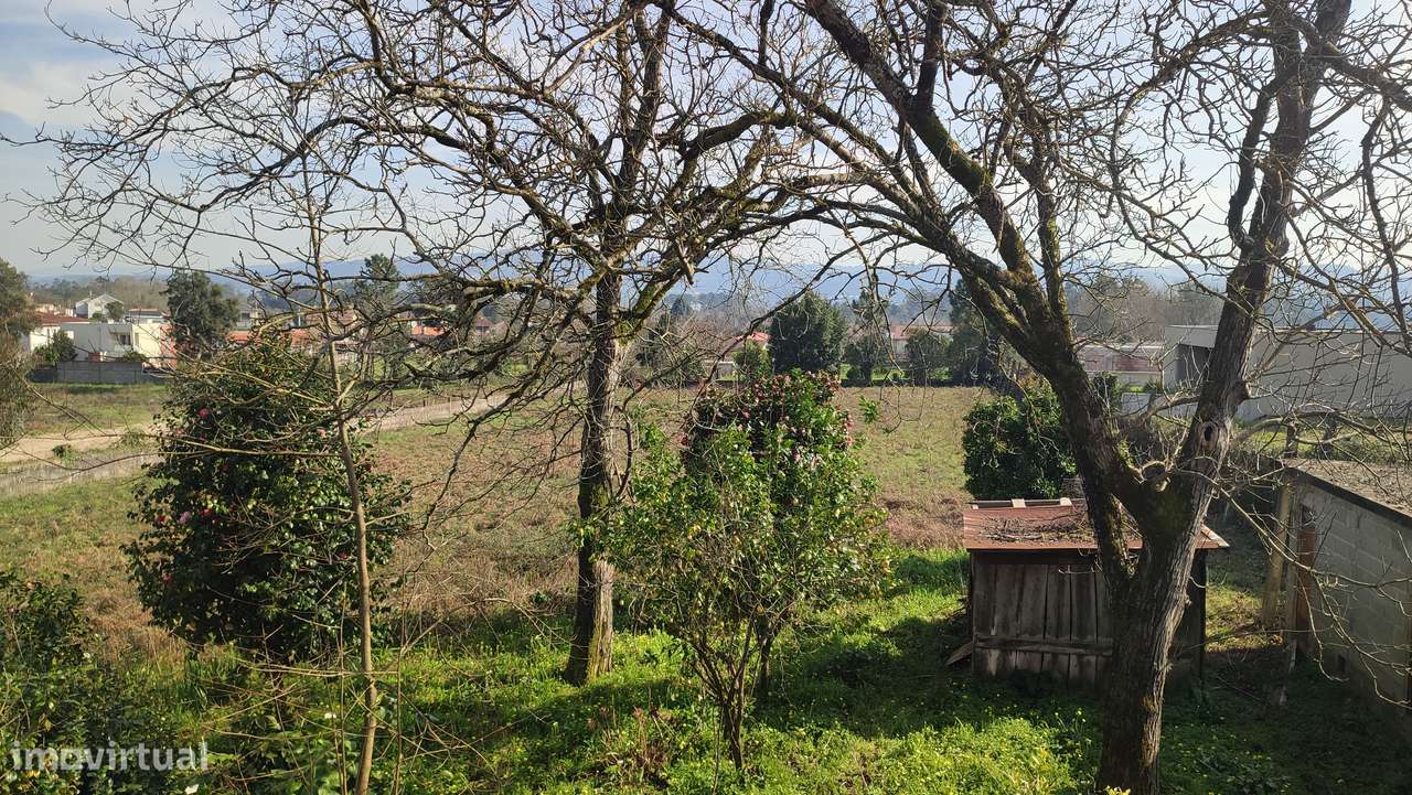 Moradia individual, com terreno, em Rendufe, Amares-45