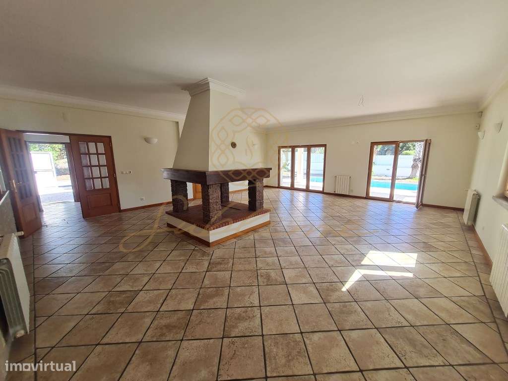 Moradia isolada V3+2 situada em Caixas, Sesimbra com Piscina-22