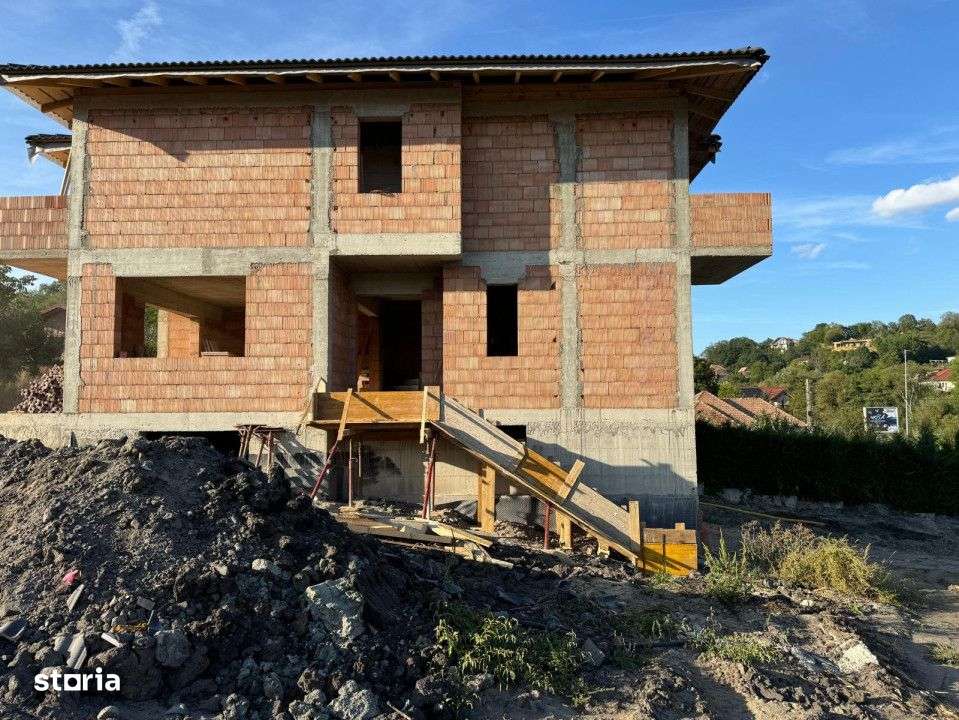 Duplex de vanzare, 170 mp utili, 500 mp teren, sat Feleacu - Imagine principală: 2/6