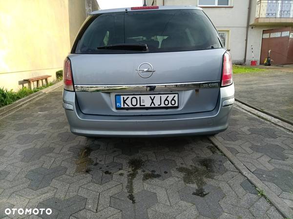 Opel Astra III 1.9 CDTI Cosmo - 9